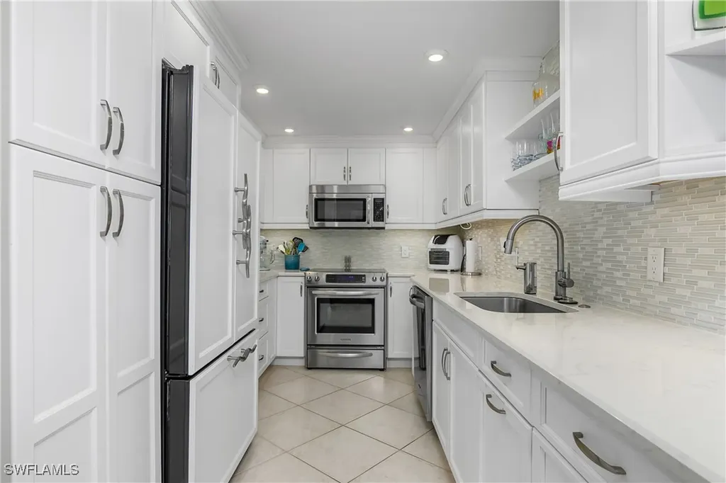 4005 Gulf Shore Boulevard N Naples FL 34103