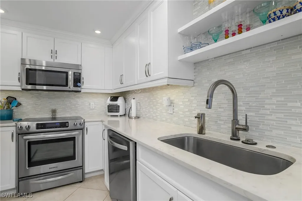4005 Gulf Shore Boulevard N Naples FL 34103