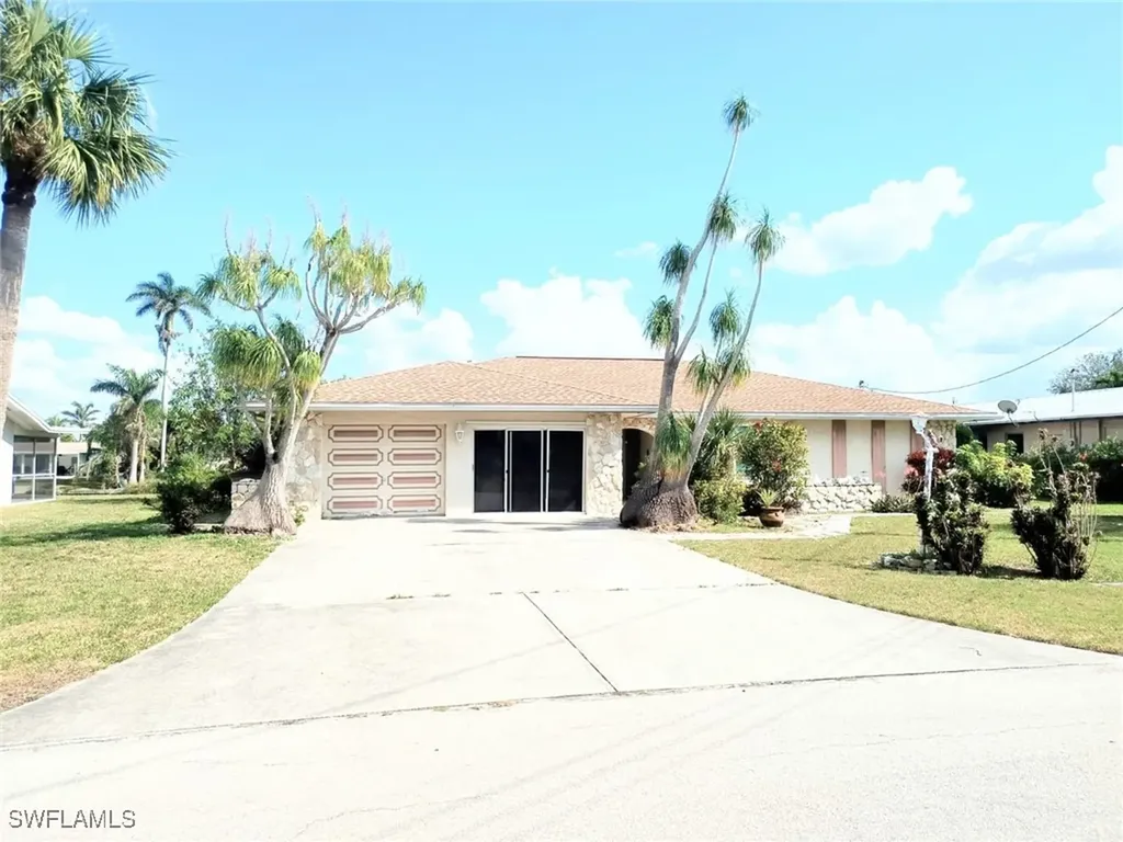 4909 Normandy Court Cape Coral FL 33904