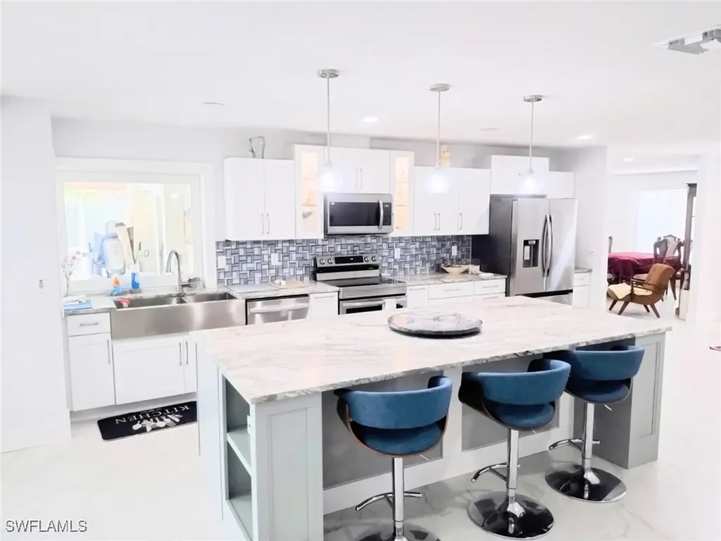 4909 Normandy Court Cape Coral FL 33904