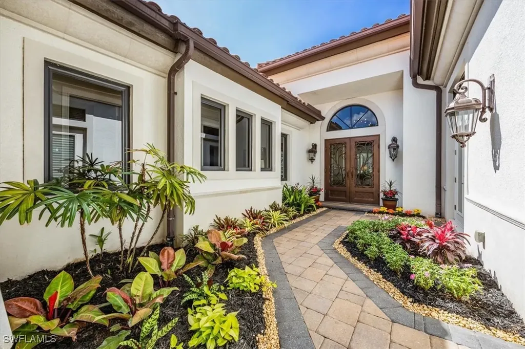 28894 Blaisdell Drive Naples FL 34119