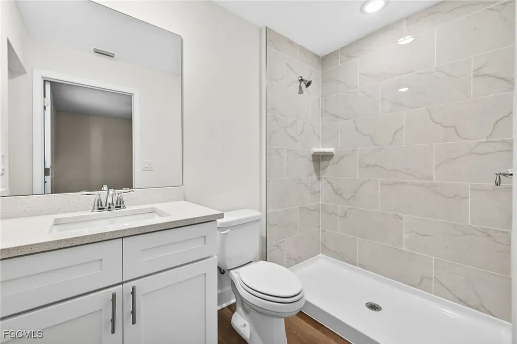 2144 NW 17th Place Cape Coral FL 33993