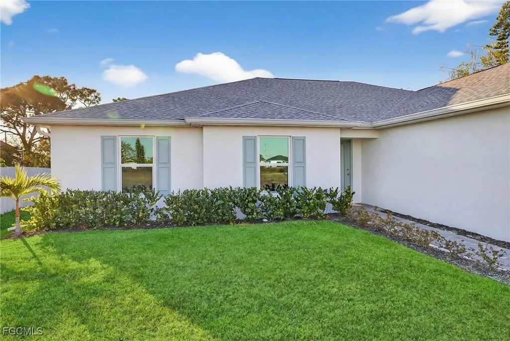 2144 NW 17th Place Cape Coral FL 33993
