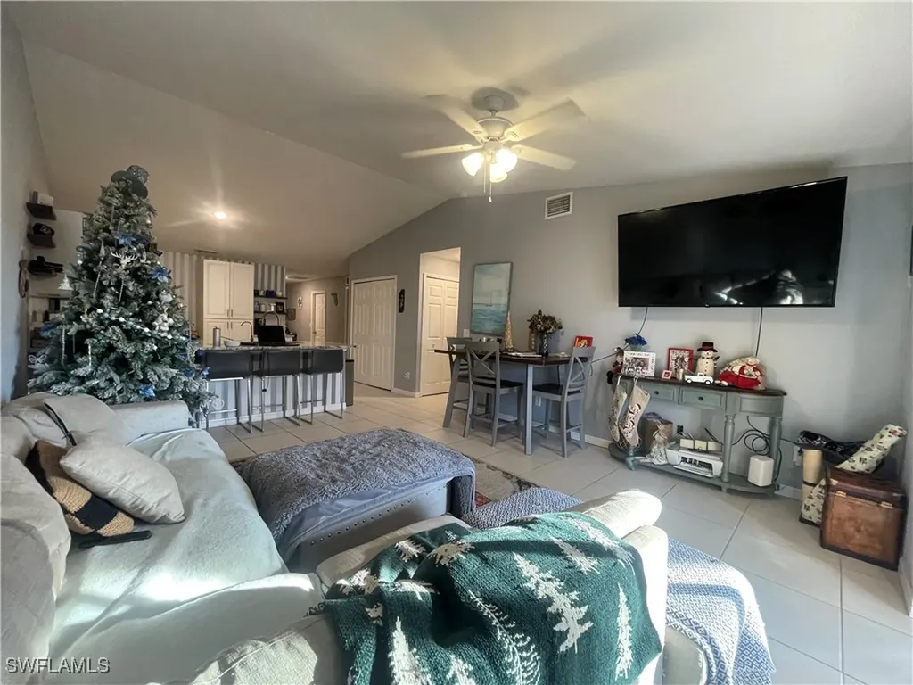1512-1514 Haviland Avenue S Lehigh Acres FL 33973