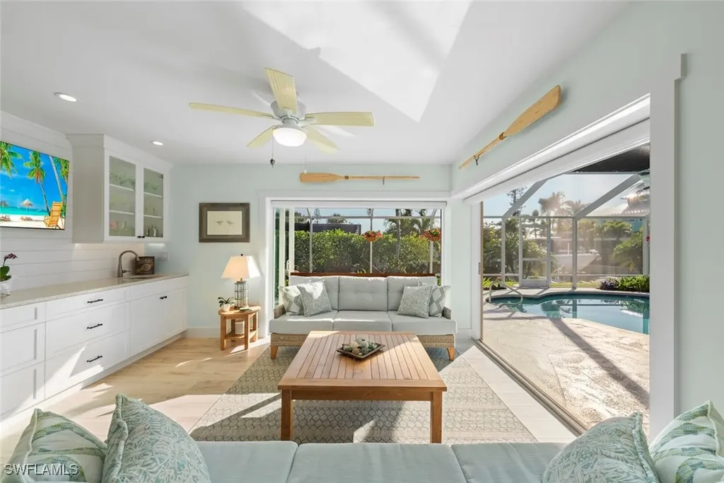 991 Whelk Drive Sanibel FL 33957