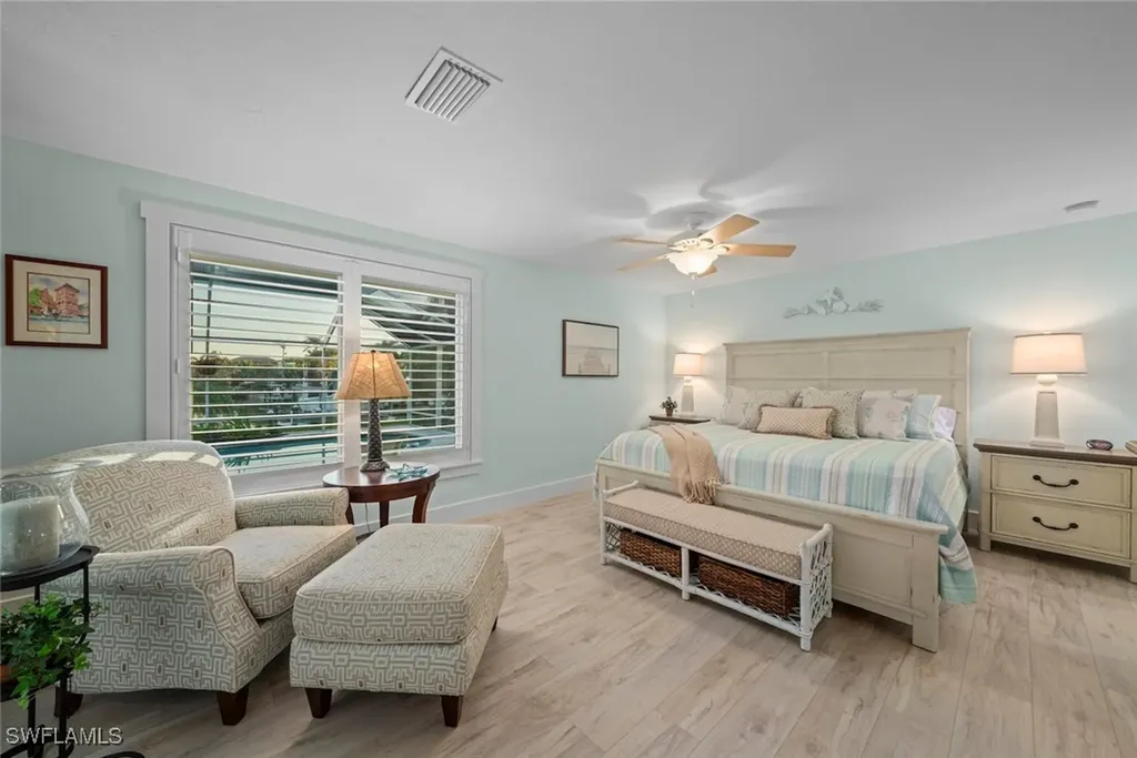 991 Whelk Drive Sanibel FL 33957