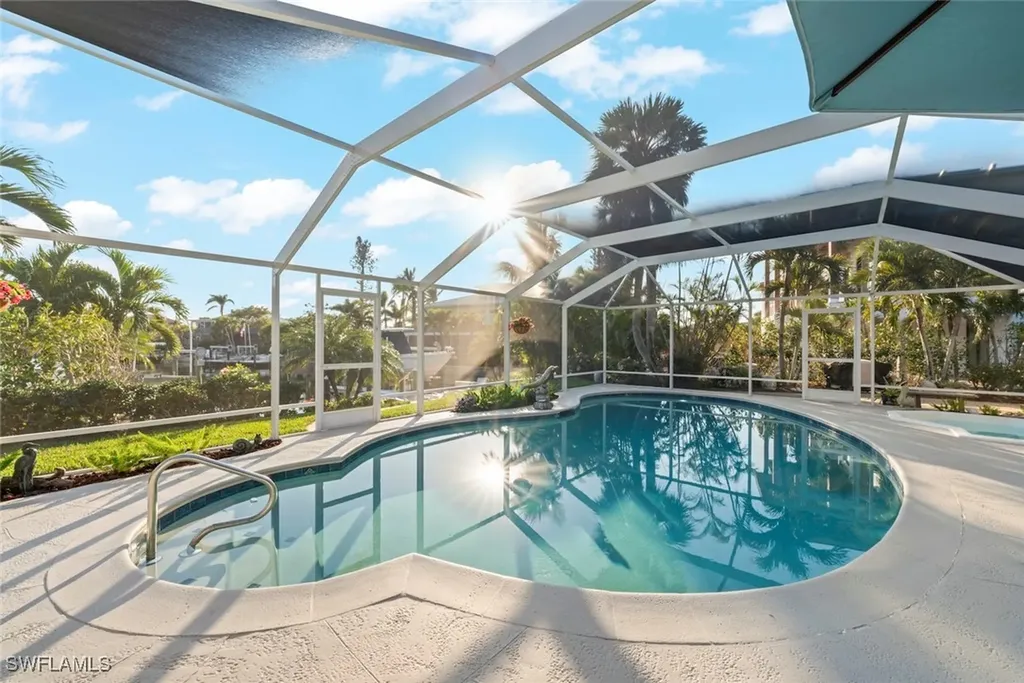 991 Whelk Drive Sanibel FL 33957