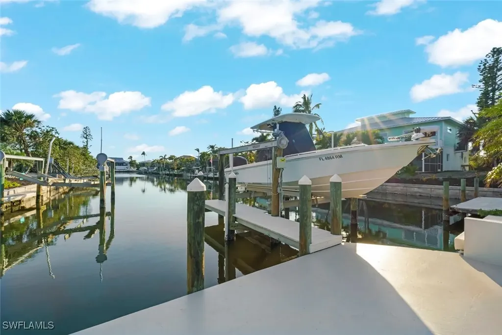 991 Whelk Drive Sanibel FL 33957