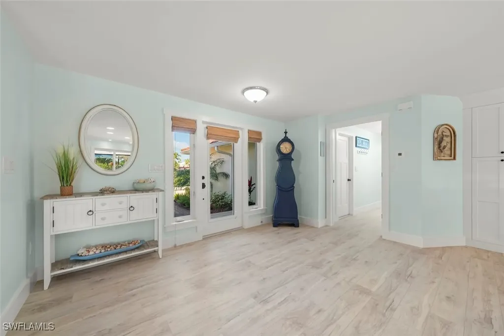 991 Whelk Drive Sanibel FL 33957