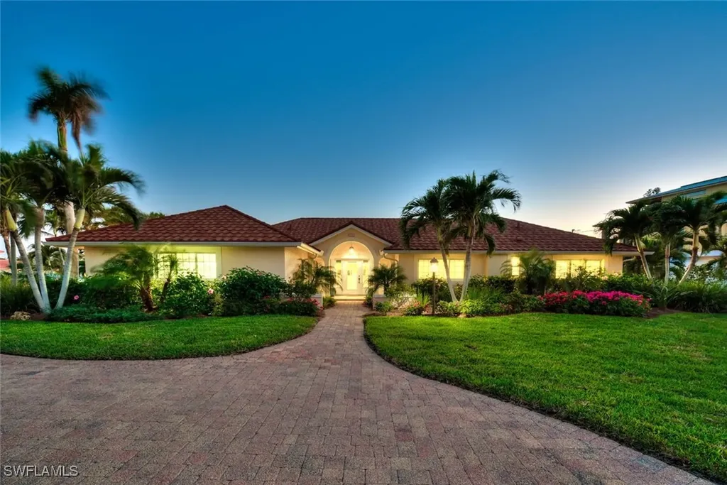 991 Whelk Drive Sanibel FL 33957