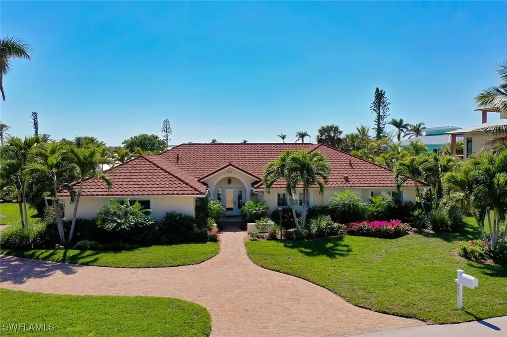 991 Whelk Drive Sanibel FL 33957