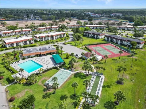 4372 27TH Court SW Naples FL 34116