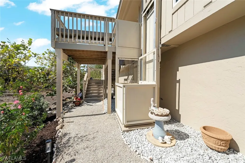 1027 Bird Watch Way Sanibel FL 33957