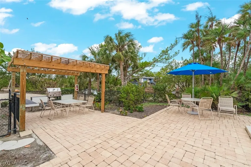 1027 Bird Watch Way Sanibel FL 33957