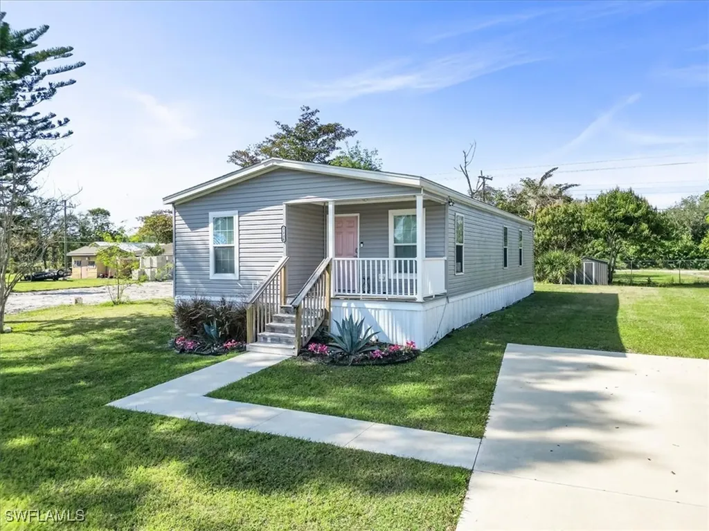 2220 Towles Street Fort Myers FL 33916