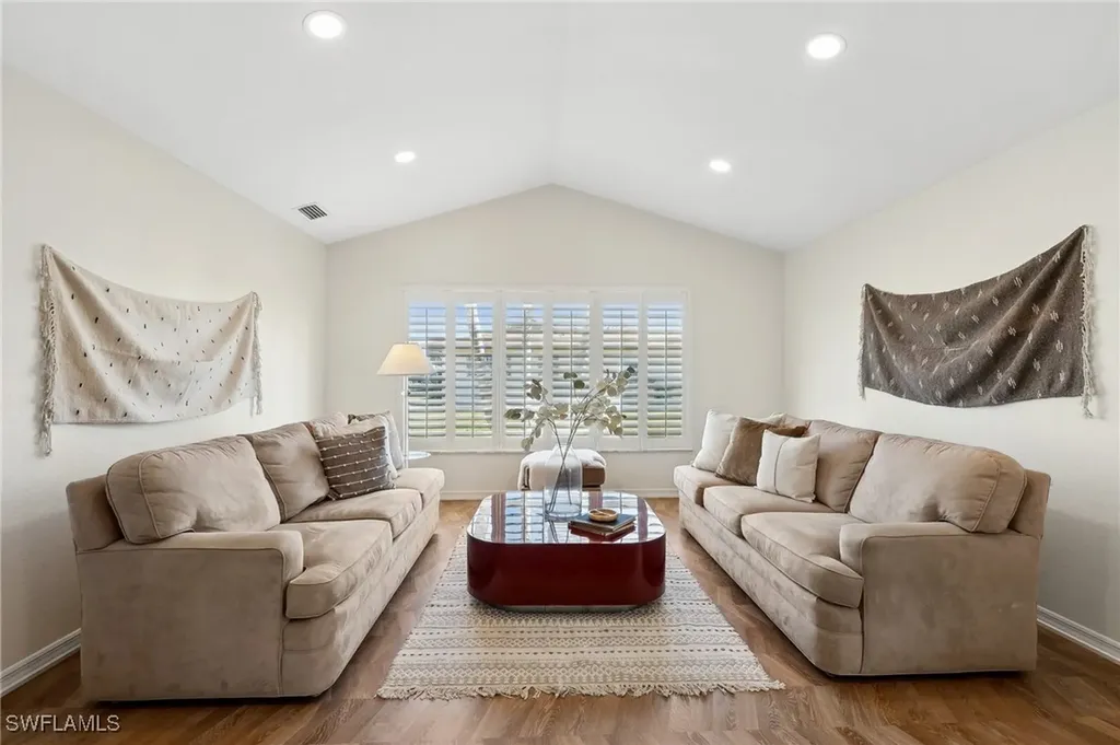 203 SE 37th Lane Cape Coral FL 33904