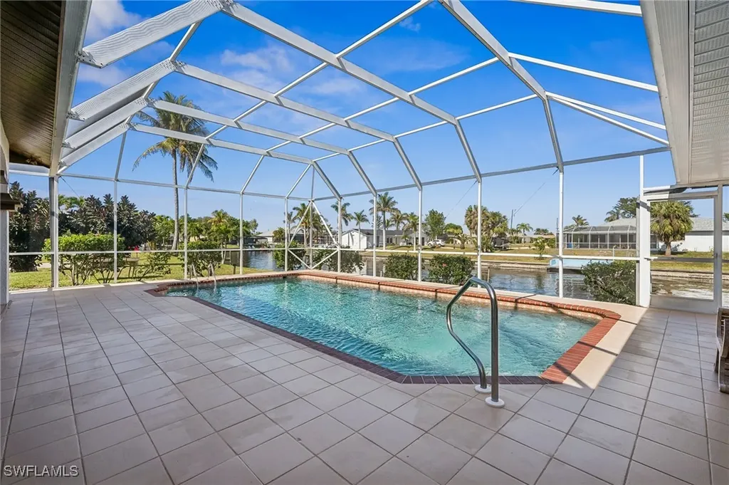203 SE 37th Lane Cape Coral FL 33904