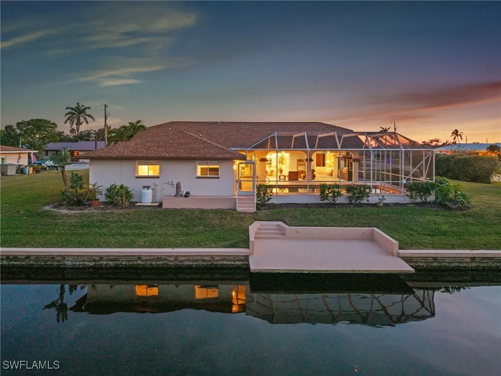 203 SE 37th Lane Cape Coral FL 33904
