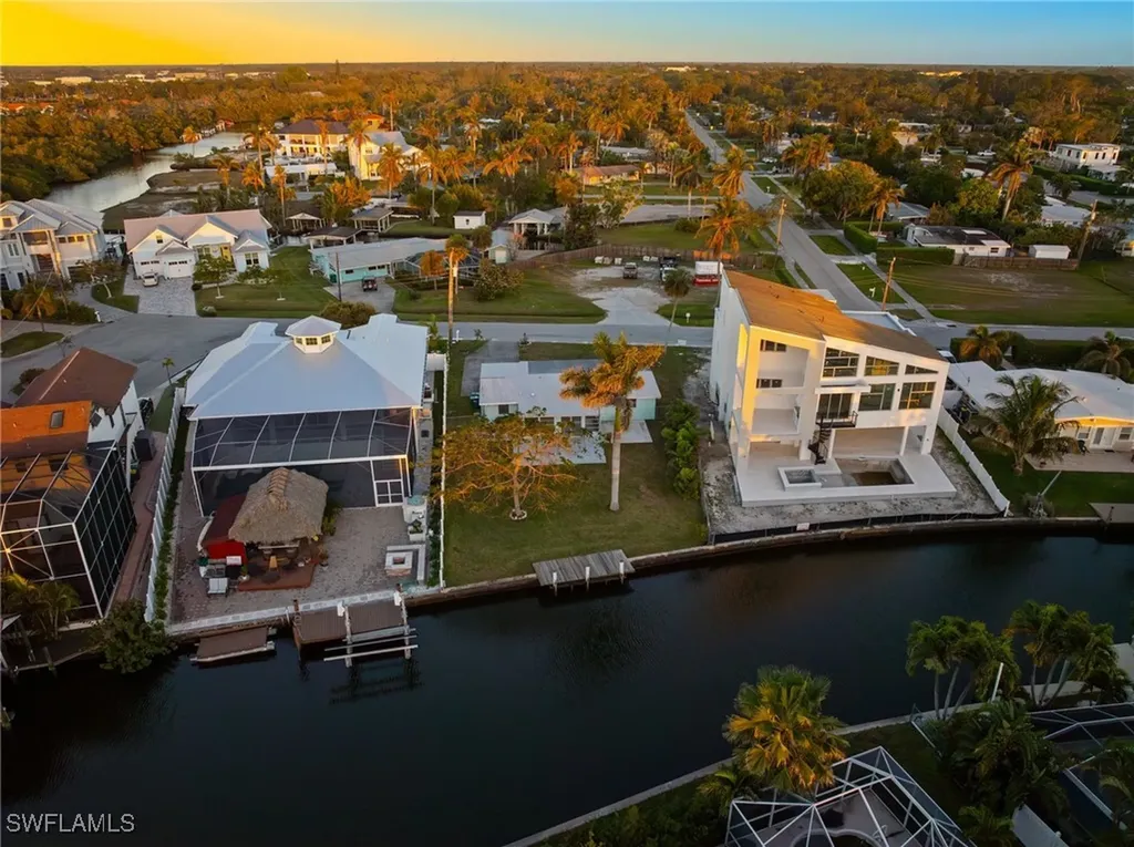 1796 Holiday Lane Naples FL 34104