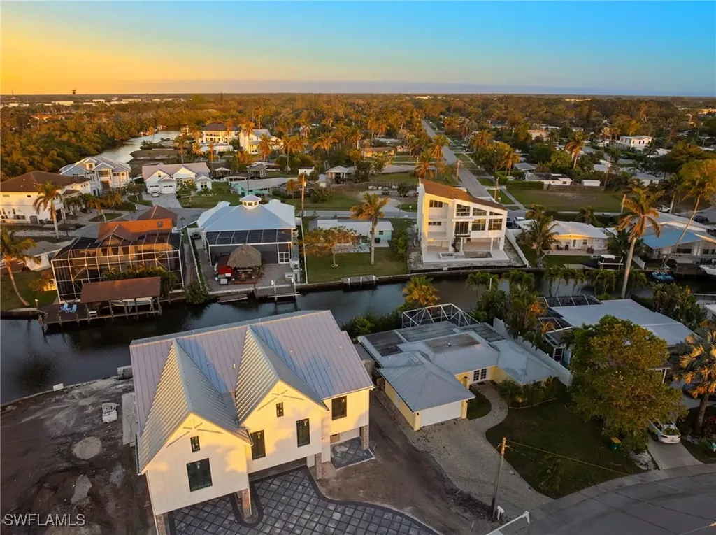 1796 Holiday Lane Naples FL 34104