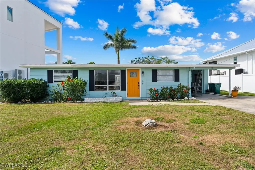 1796 Holiday Lane Naples FL 34104