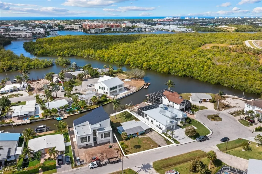 1796 Holiday Lane Naples FL 34104
