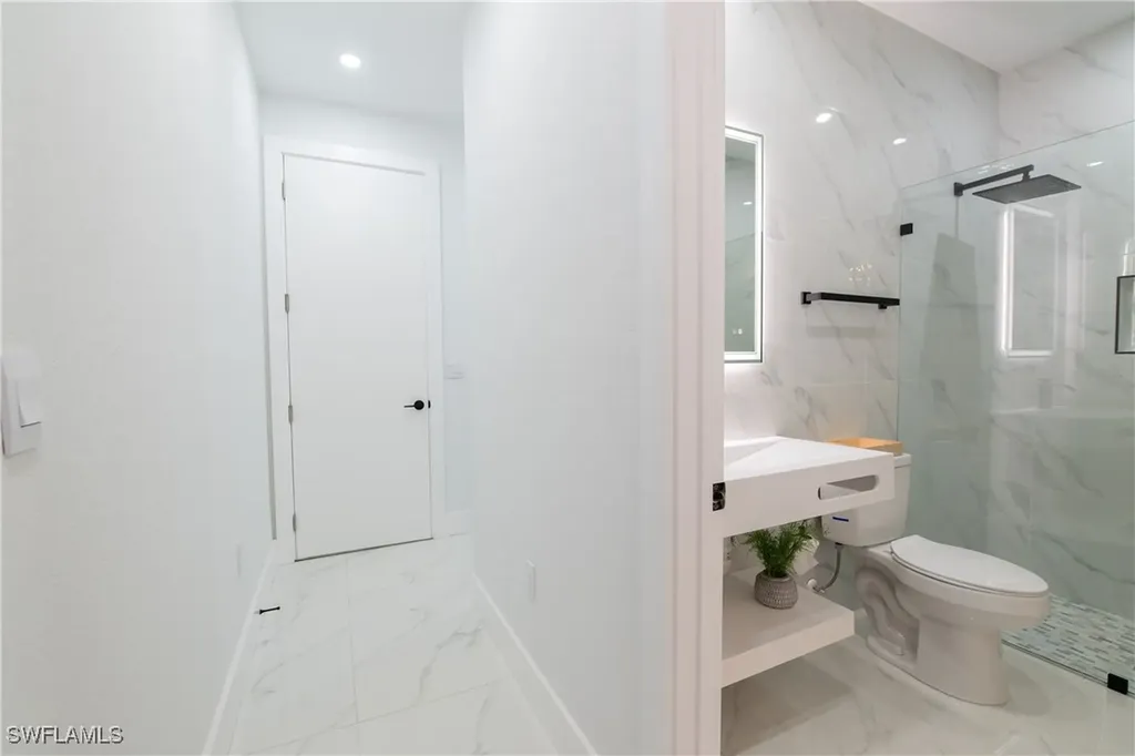 13 SW 21st Street Cape Coral FL 33991