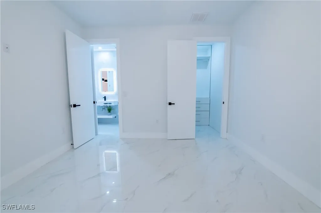13 SW 21st Street Cape Coral FL 33991