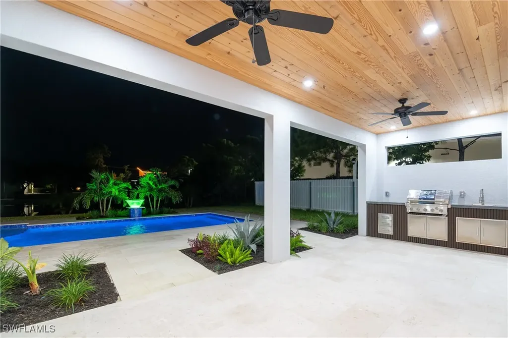 13 SW 21st Street Cape Coral FL 33991