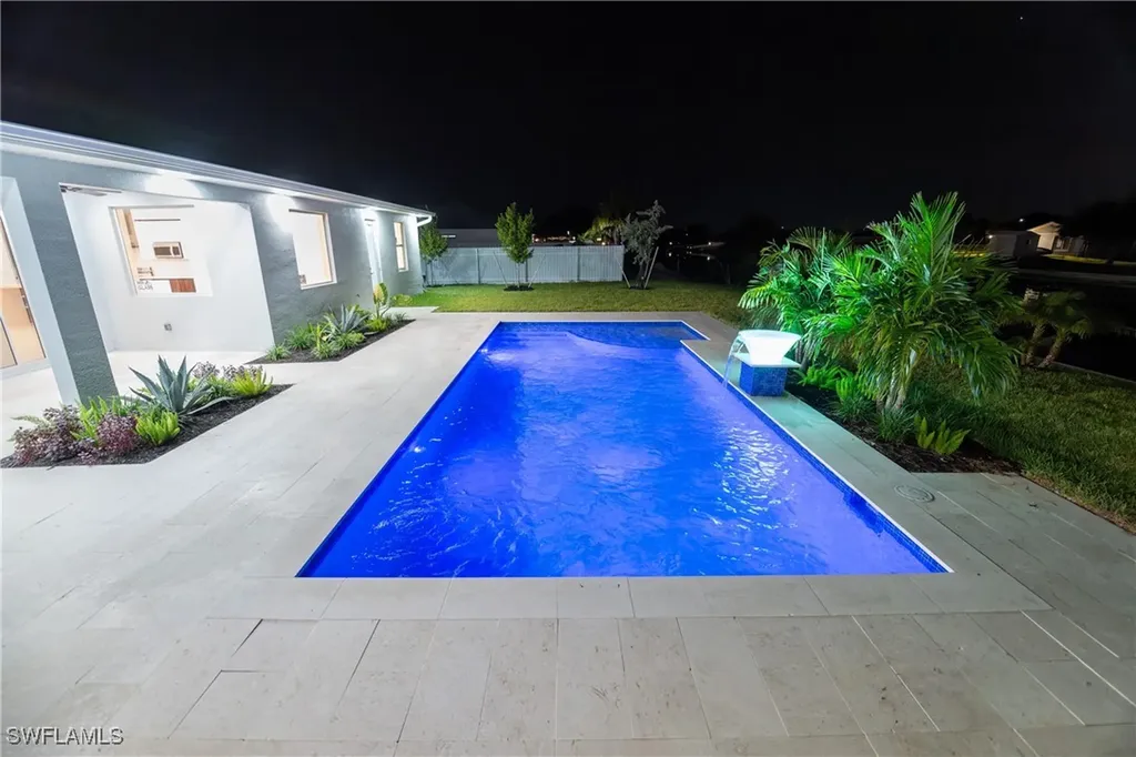 13 SW 21st Street Cape Coral FL 33991