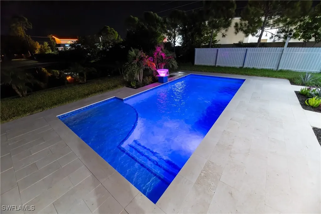13 SW 21st Street Cape Coral FL 33991