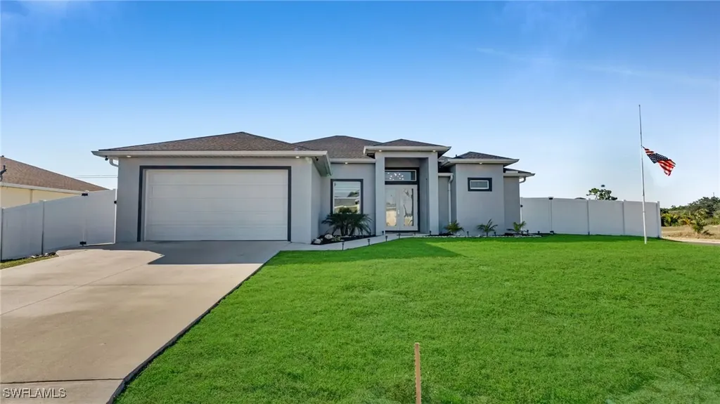 2216 NE 15th Place Cape Coral FL 33909