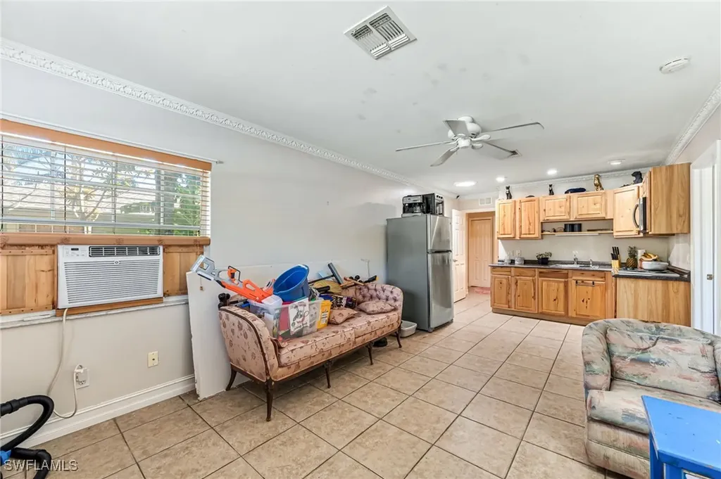 724 Pine Cone Lane Naples FL 34104
