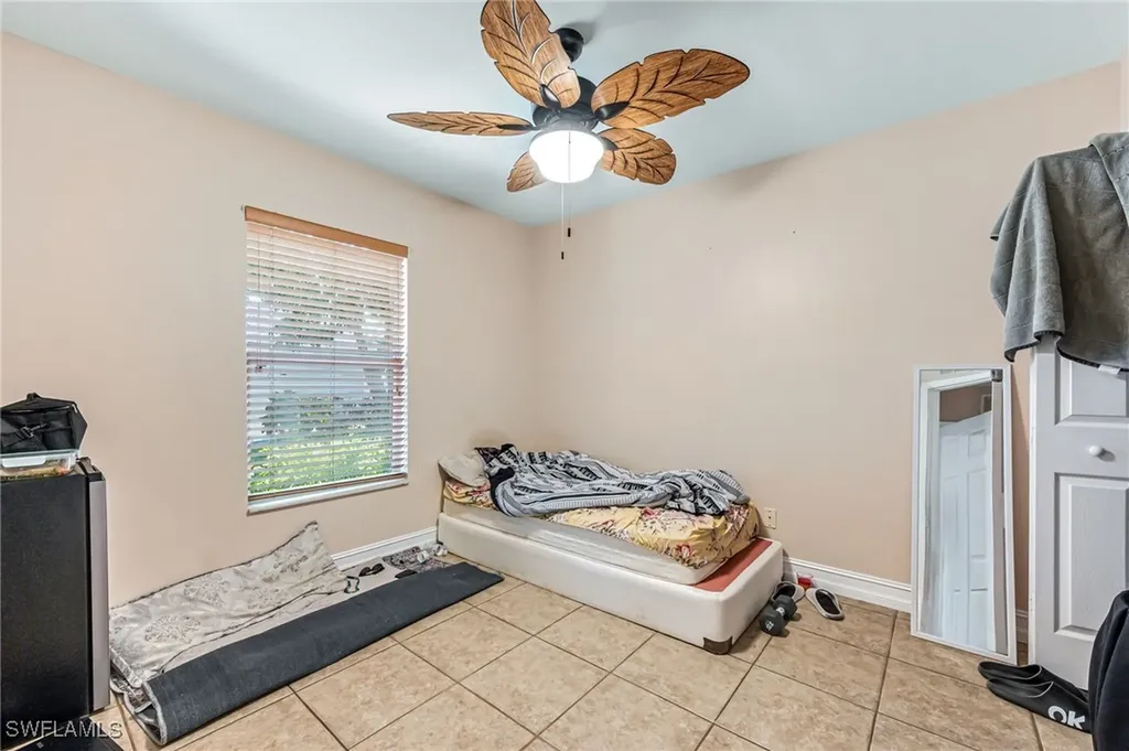 724 Pine Cone Lane Naples FL 34104