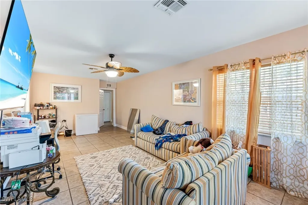 724 Pine Cone Lane Naples FL 34104