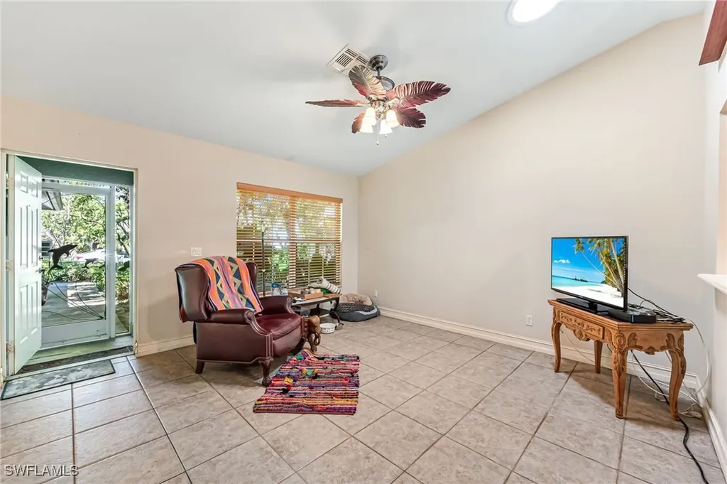 724 Pine Cone Lane Naples FL 34104