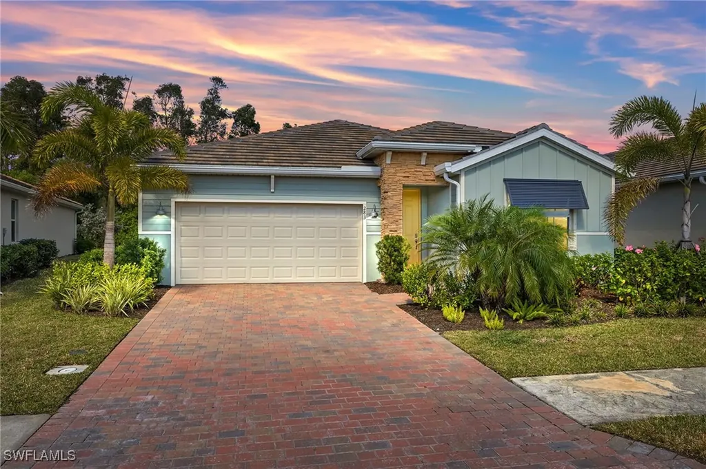 Naples FL, 283 Tamarindo Lane