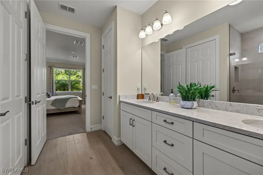 283 Tamarindo Lane Naples FL 34114