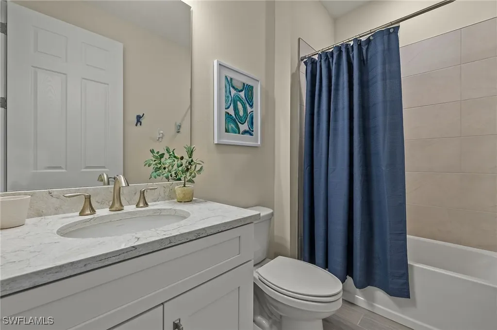283 Tamarindo Lane Naples FL 34114