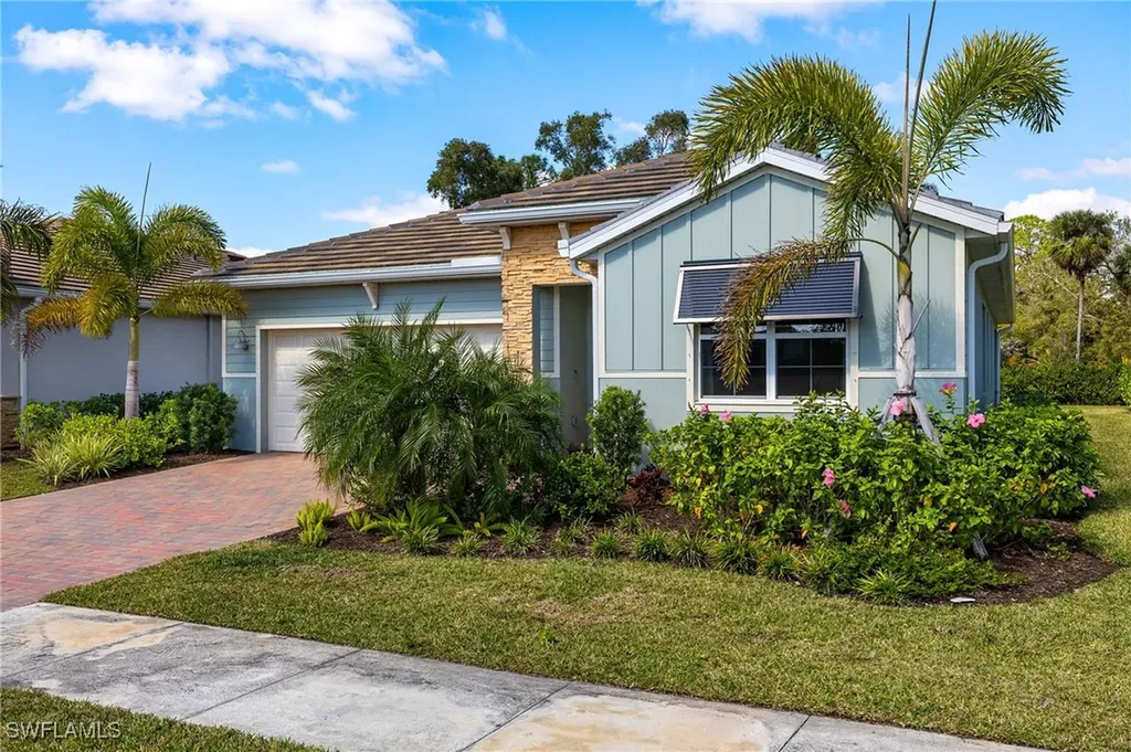 283 Tamarindo Lane Naples FL 34114