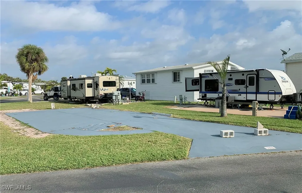 19681 Summerlin #300F Road Fort Myers FL 33908