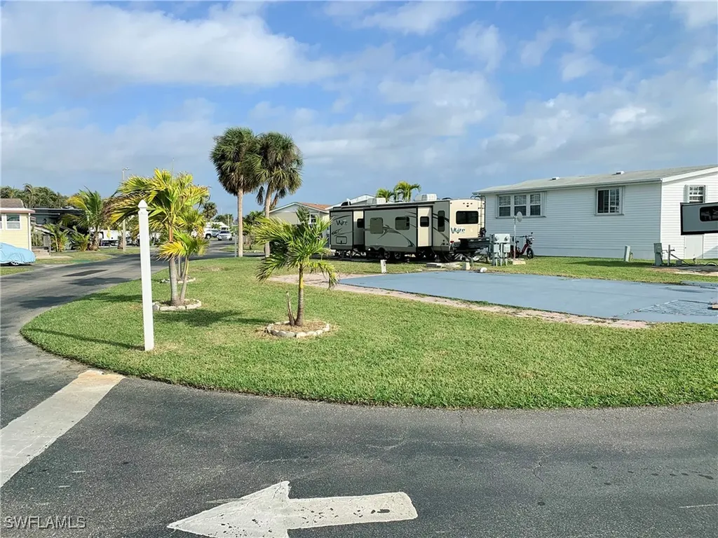 19681 Summerlin #300F Road Fort Myers FL 33908