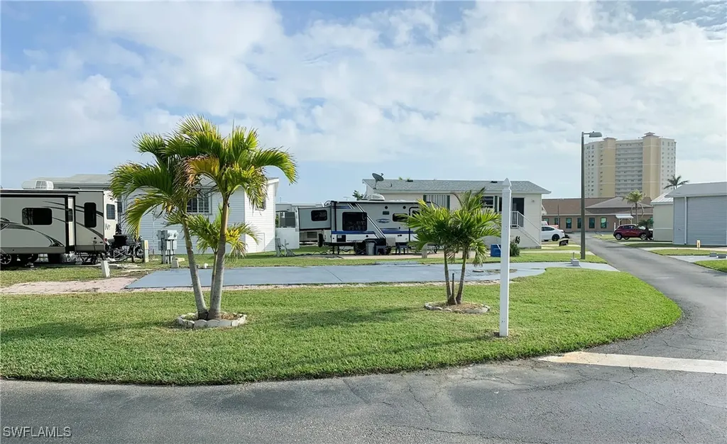 19681 Summerlin #300F Road Fort Myers FL 33908