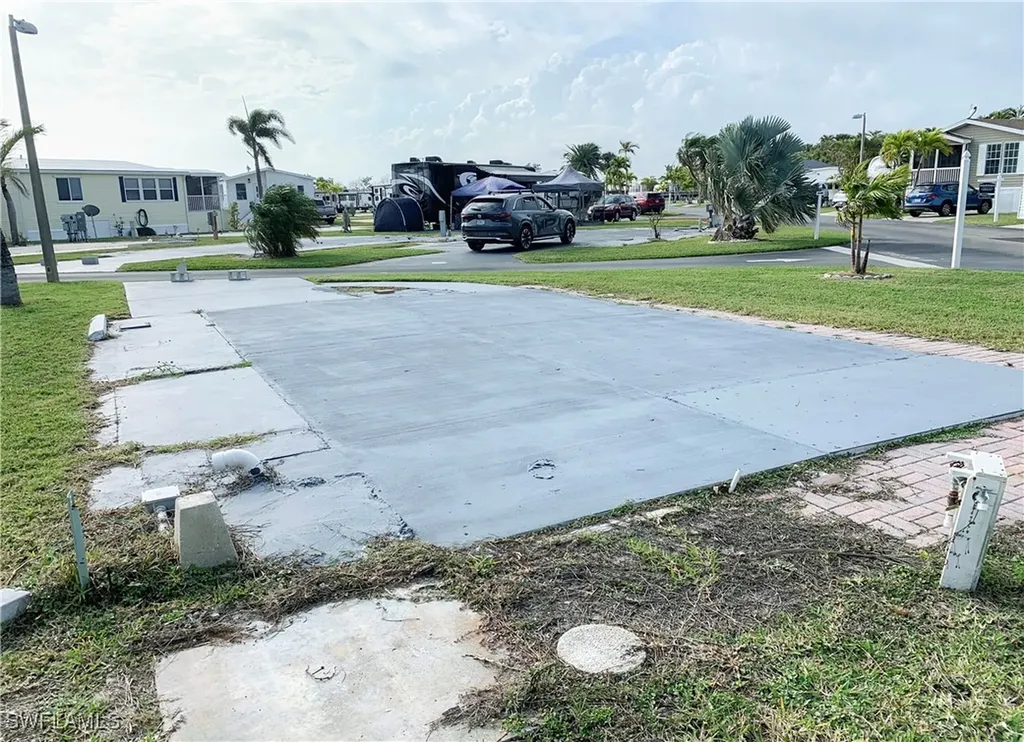 19681 Summerlin #300F Road Fort Myers FL 33908