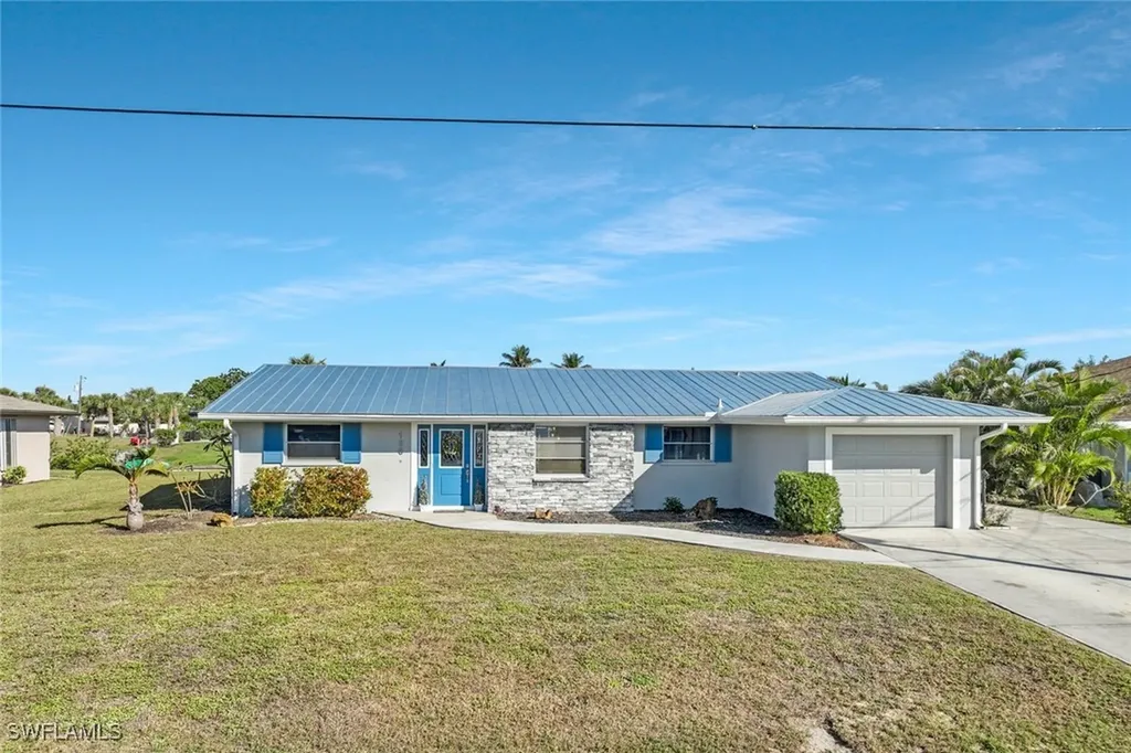 166 Cambridge Drive NW Port Charlotte FL 33952