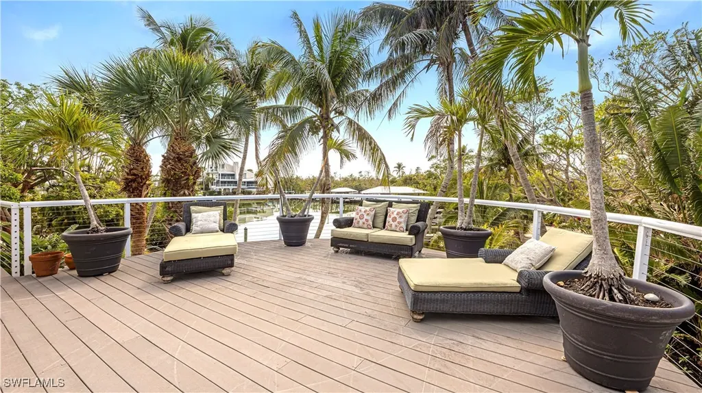 1307 Isabel Drive Sanibel FL 33957