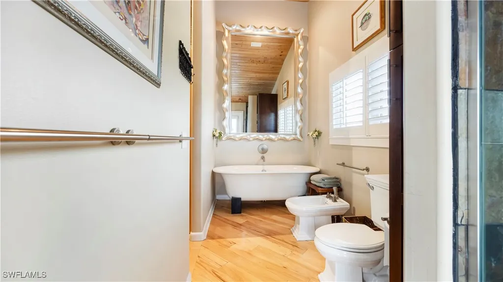 1307 Isabel Drive Sanibel FL 33957