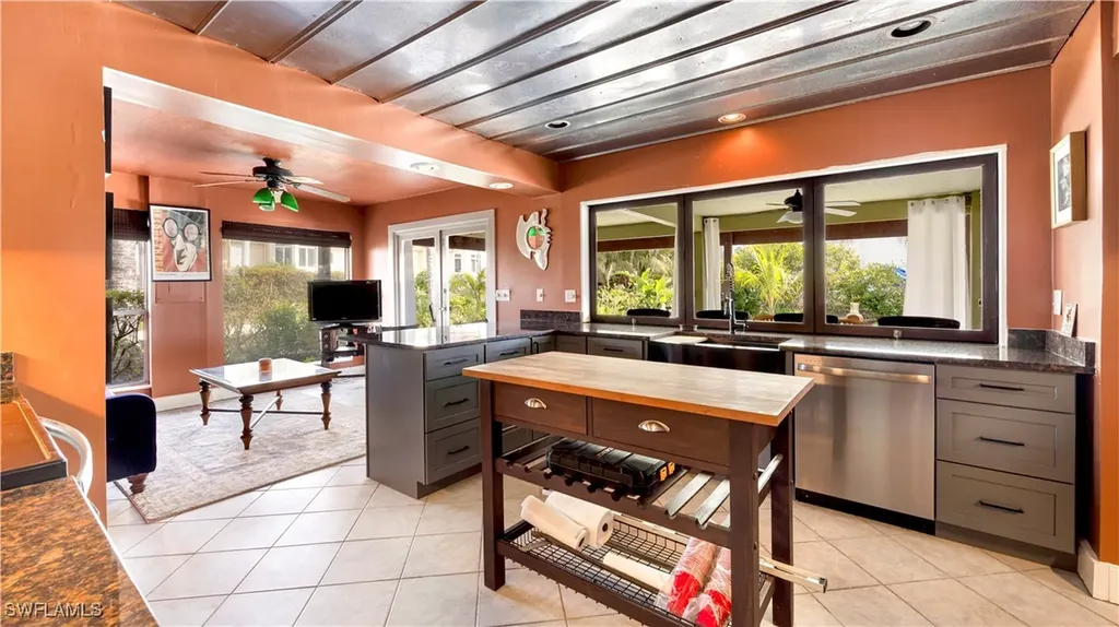 1307 Isabel Drive Sanibel FL 33957