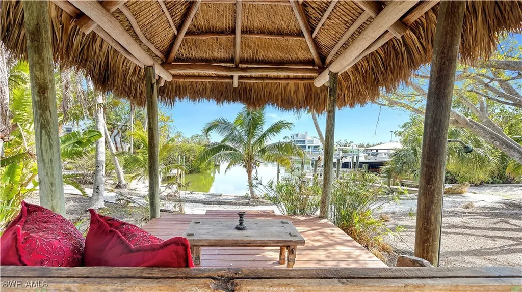 1307 Isabel Drive Sanibel FL 33957