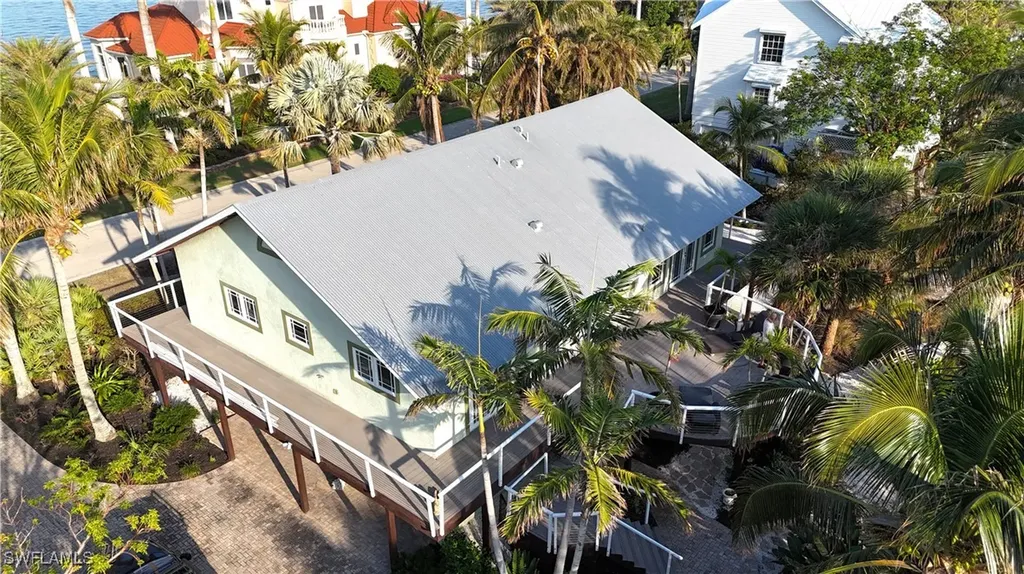 1307 Isabel Drive Sanibel FL 33957